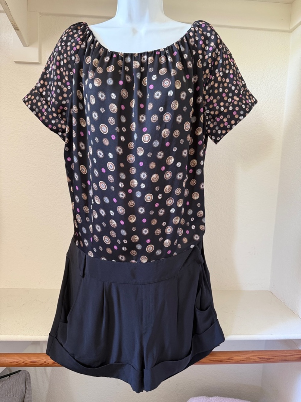 Ted Baker London Silk Black Romper Buttons Medallion Print Size 3